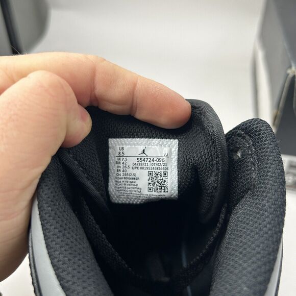 Nike Shoes Air Jordan 1 Mid “Shadow/Particle Grey” 2024